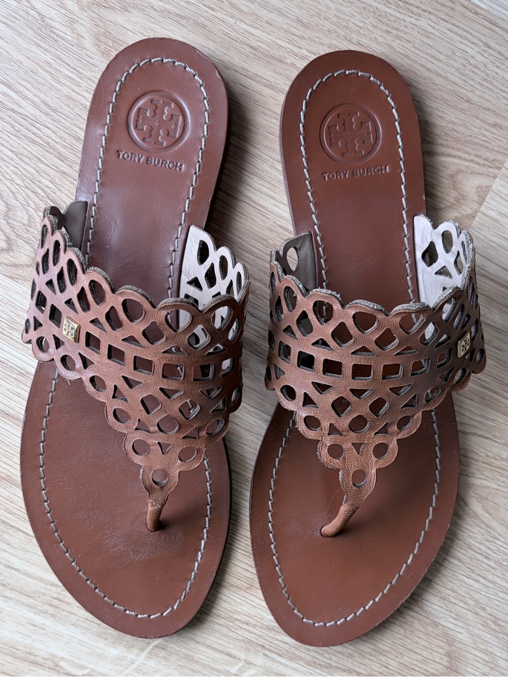 Tory Burch Brown Leather Cutout Thong Sandals Size 8